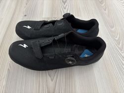 Tretry Specialized Torch 2.0 black, velikost 44,5