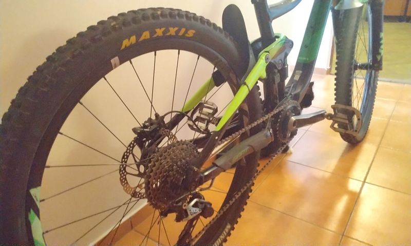 Giant Trance velikost S, kola 27,5"