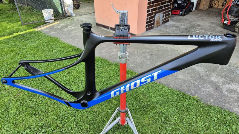 Rám Ghost Lector LC Essential "XL"