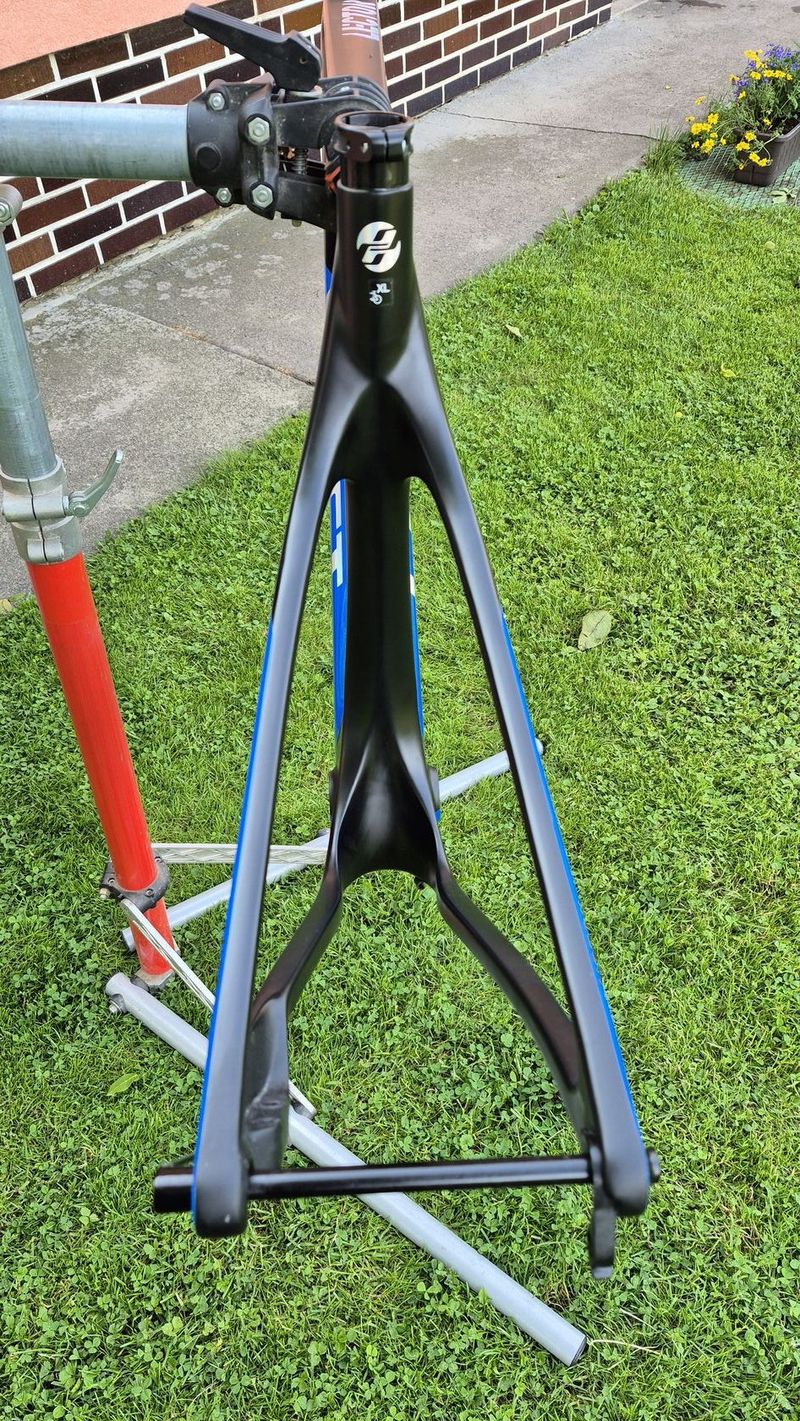 Rám Ghost Lector LC Essential "XL"
