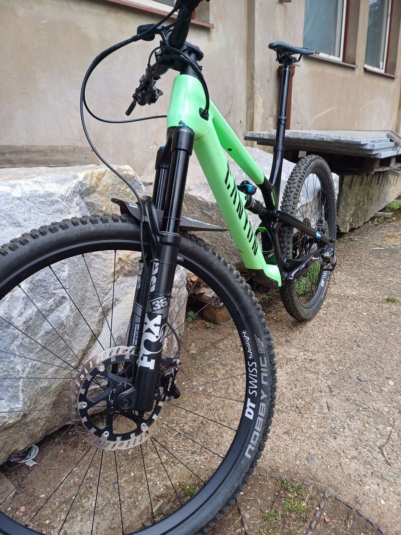 Canyon Spectral CF8 2021 L