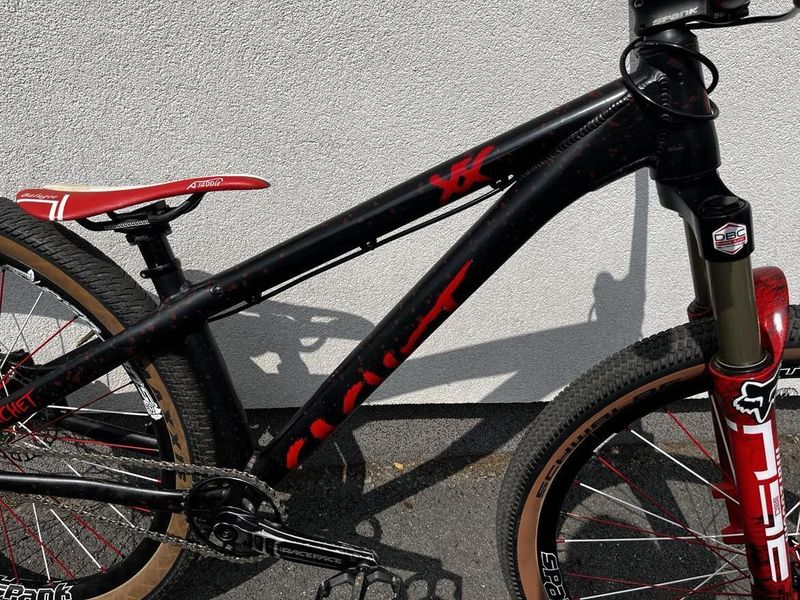 Cachet XX Dirt jump custom 