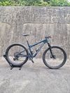 Prodám Specialized EPIC WorldCup PRO - "M", Gloss deep Lake Metallic/Chrome