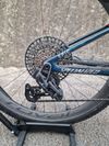 Prodám Specialized EPIC WorldCup PRO - "M", Gloss deep Lake Metallic/Chrome