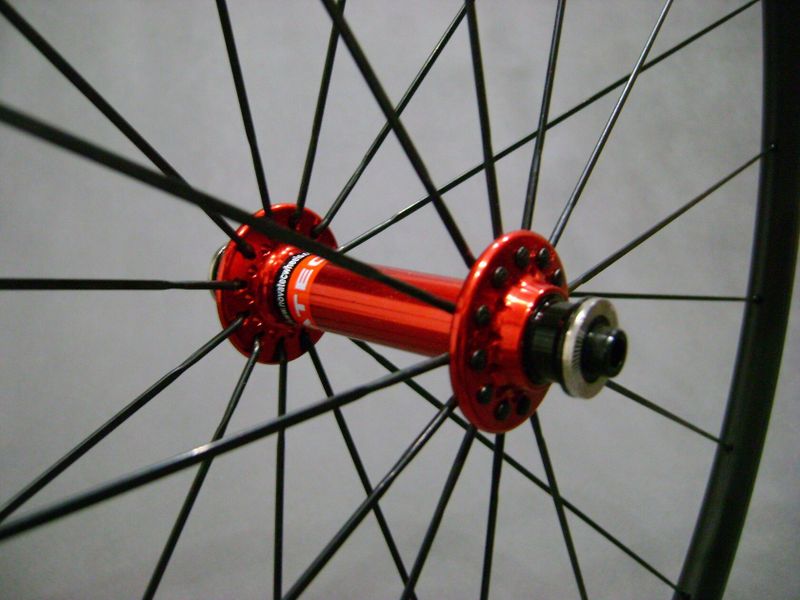 Novatec R1 C28 carbon (1335g)