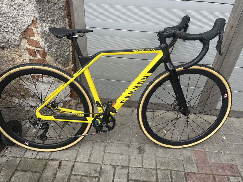 Canyon inflite cf sl