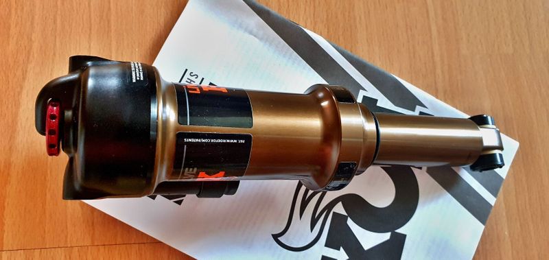 Predam novy tlmic FOX Racing Shox Shock Float LiVe Valve iRD Factory 205x60mm Trunnion