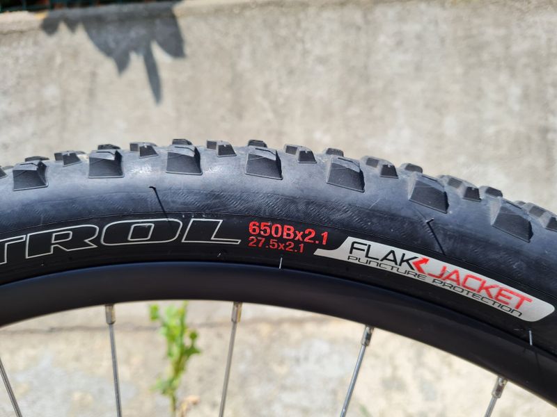 Specialized Pitch 27,5x2.1