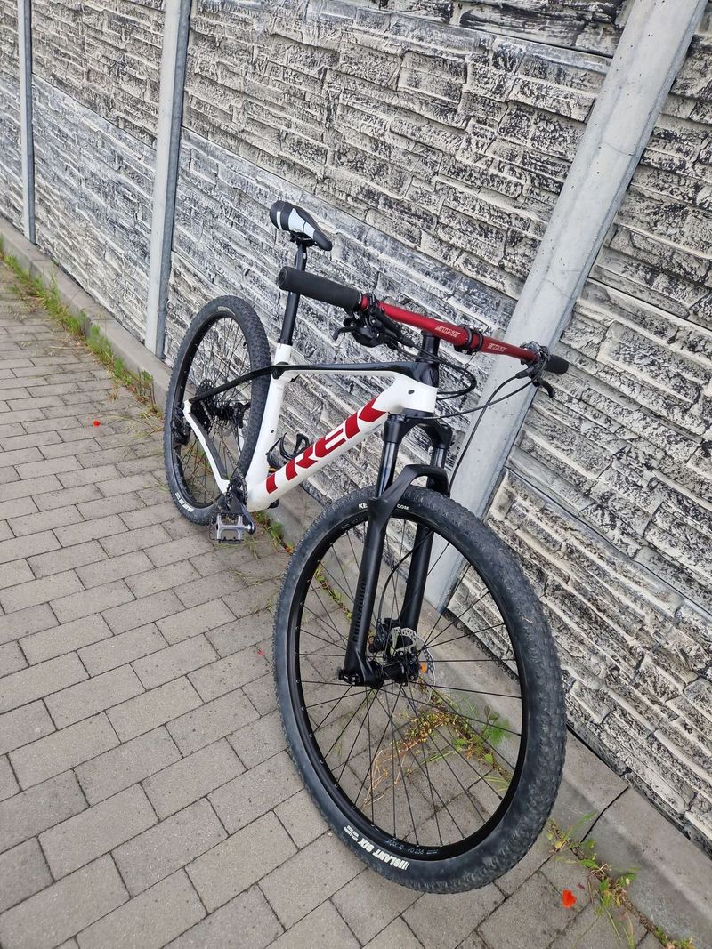 TREK Procaliber - špičkové karbonové kolo vel. M/L