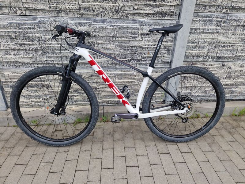TREK Procaliber - špičkové karbonové kolo vel. M/L