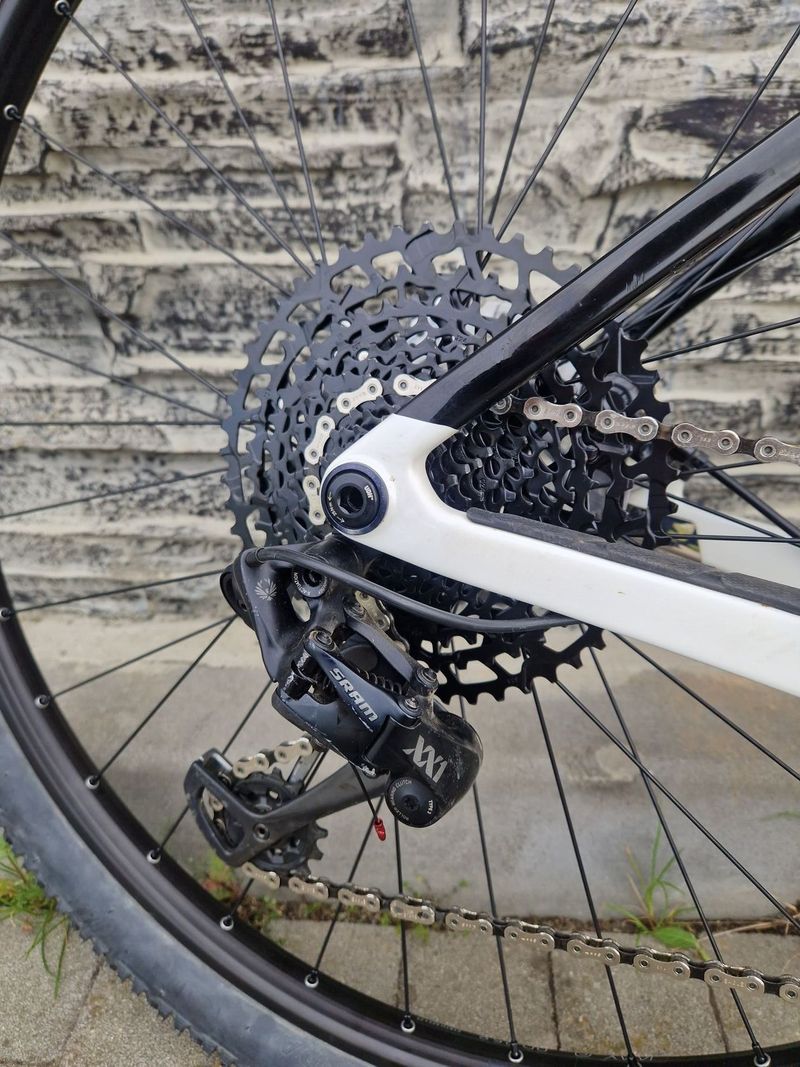 TREK Procaliber - špičkové karbonové kolo vel. M/L