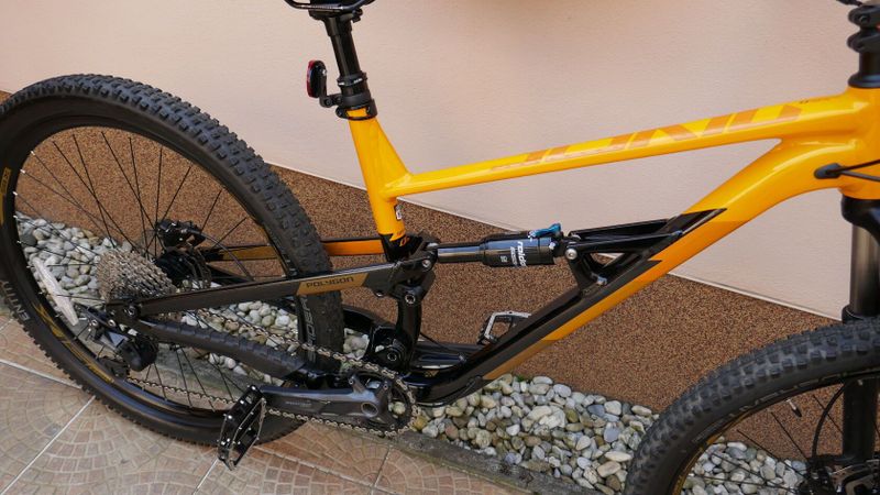 CELOODPRUŽENÉ HORSKÉ KOLO Polygon ·Siskiu D6 FS 29"