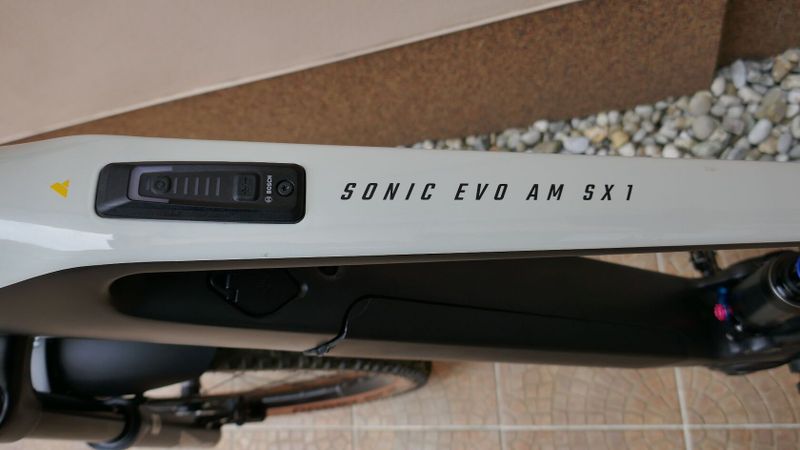 ELEKTRO CELOPERO Bulls Sonic EVO AM SX 1 UD Carbon//NOVÉ