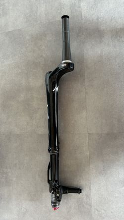 Lefty Ocho Carbon
