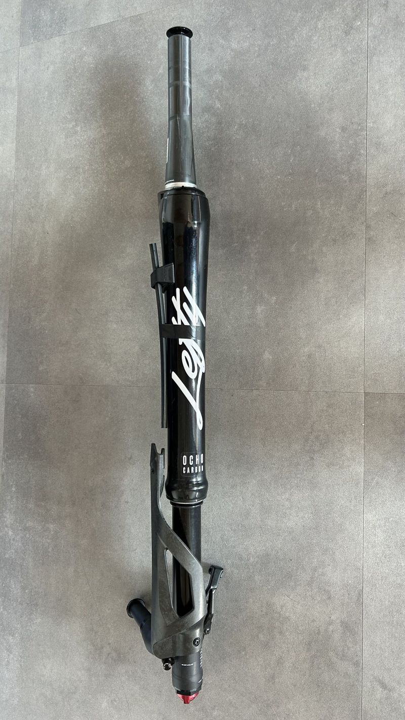Lefty Ocho Carbon