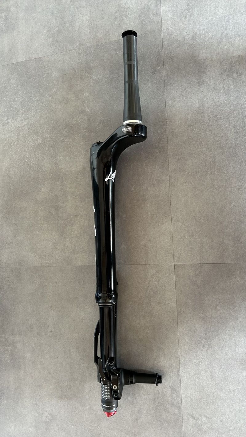 Lefty Ocho Carbon