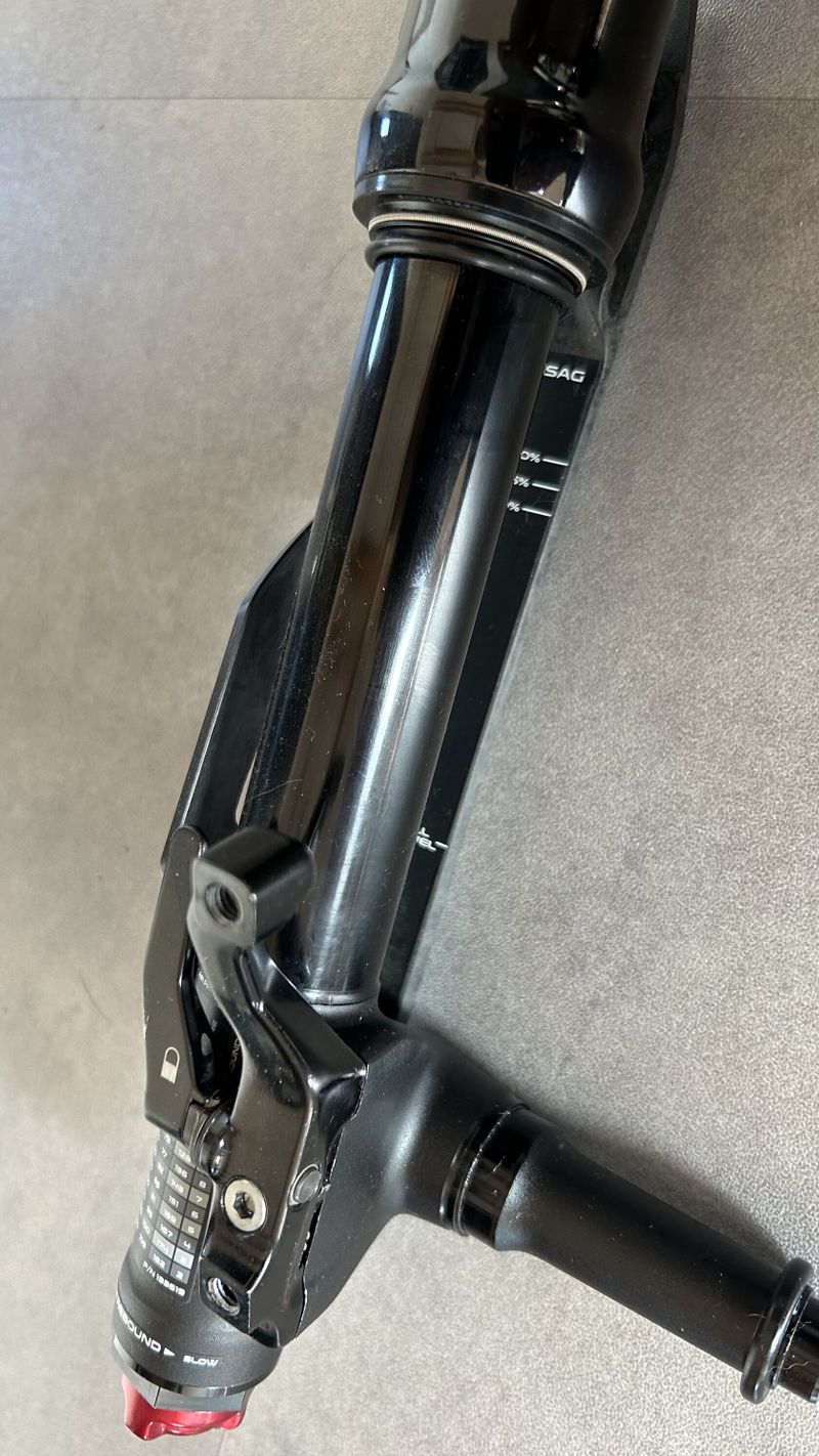 Lefty Ocho Carbon