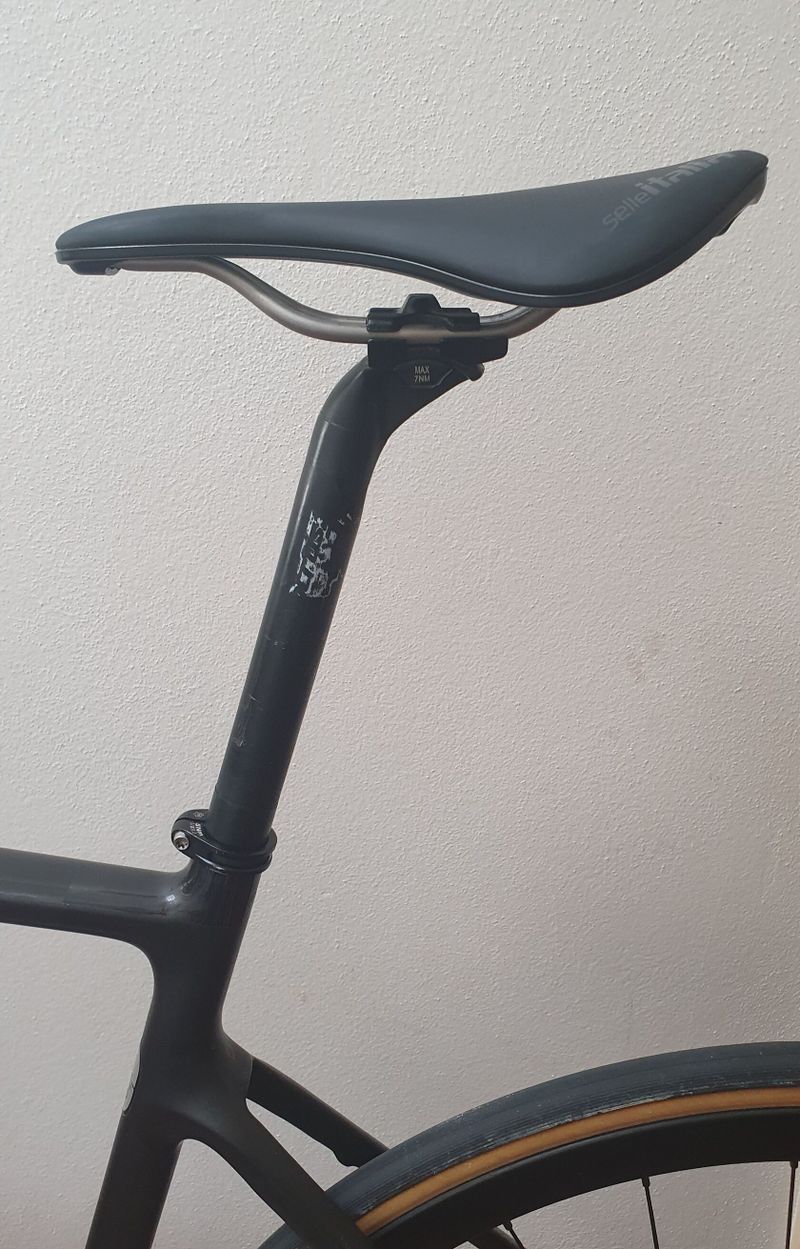 Sedlo Selle Italia SLR Novus Evo Boost SuperFlow Ti 316, 145