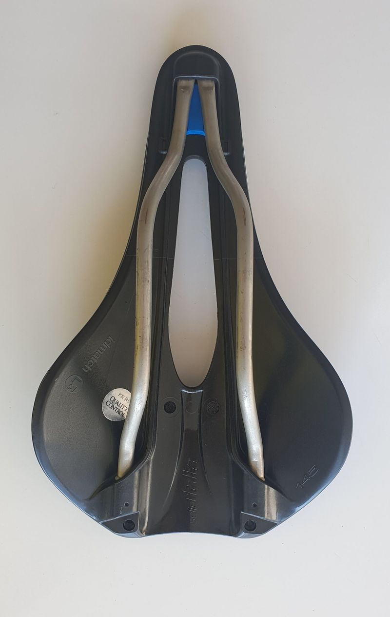 Sedlo Selle Italia SLR Novus Evo Boost SuperFlow Ti 316, 145