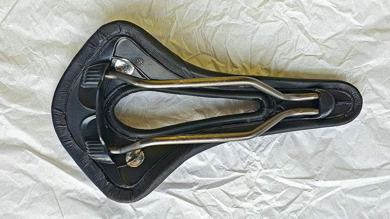 Sedlo Selle San Marco Allroad Racing XiSiLite 146 