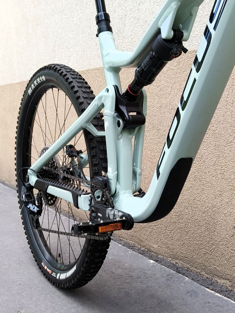FOCUS Jam 6.8, 29", 2022, vel. L, zdvihy 150 mm, TOP STAV, ZÁNOVNÍ