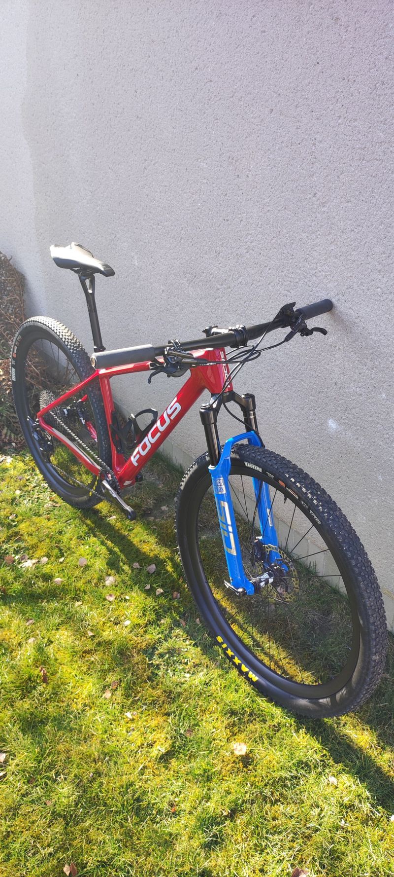 Focus Raven 8.8, vel. M
