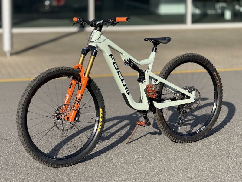 Horské kolo Focus Jam 6.9