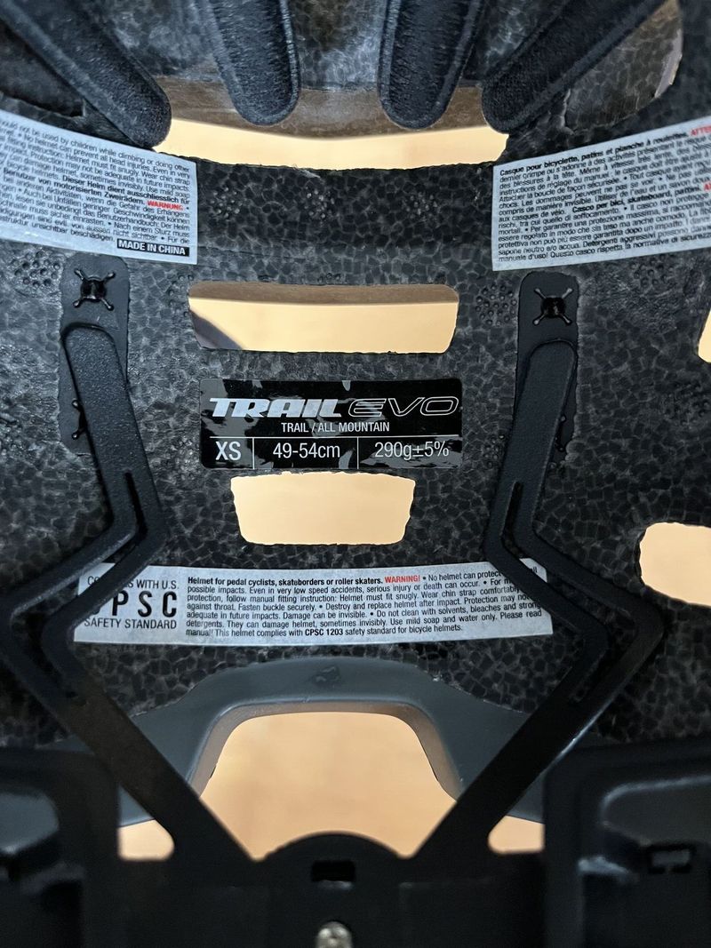 Prodam enduro helmu iXS Trail EVO