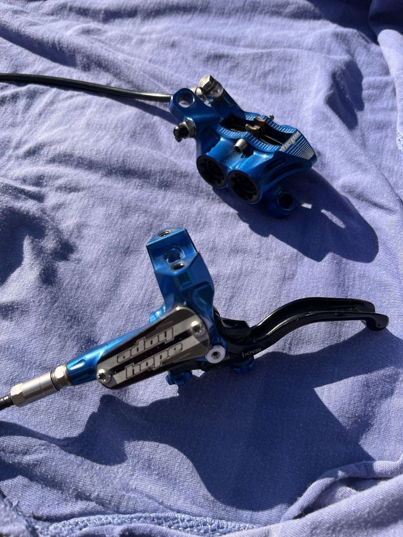 Brzdy Hope Tech 3 E4