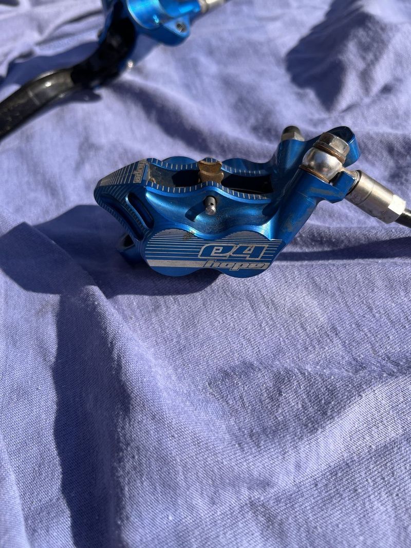 Brzdy Hope Tech 3 E4
