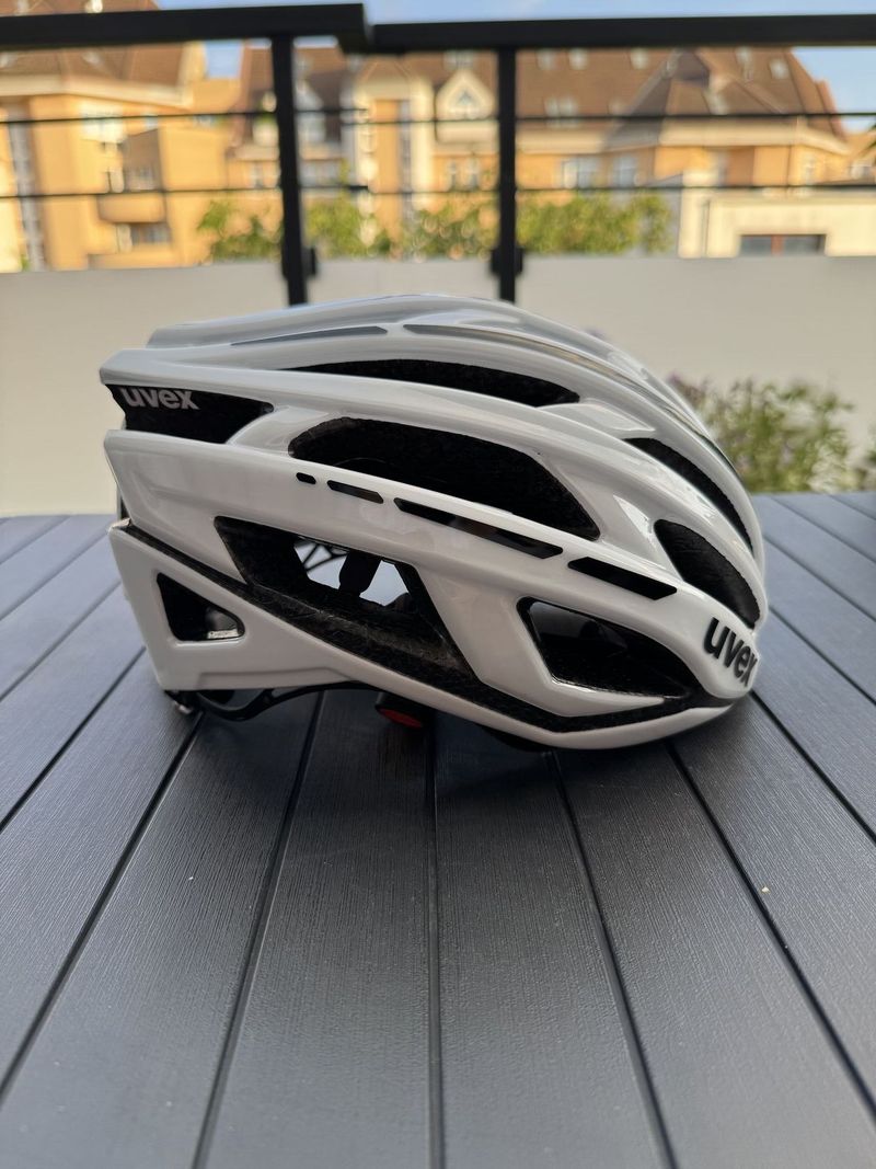 Uvex Race 5 (55-58 cm)