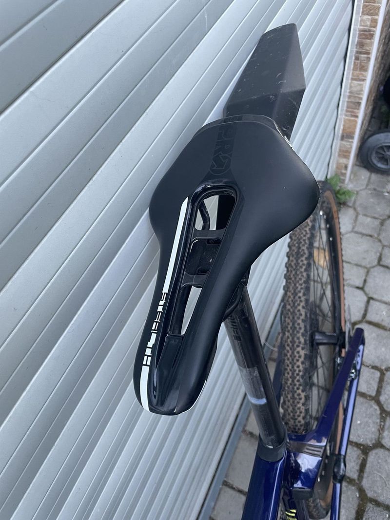 Gravel BMC - URS, Ultegra 1x11, vel. M s doklady a zárukou