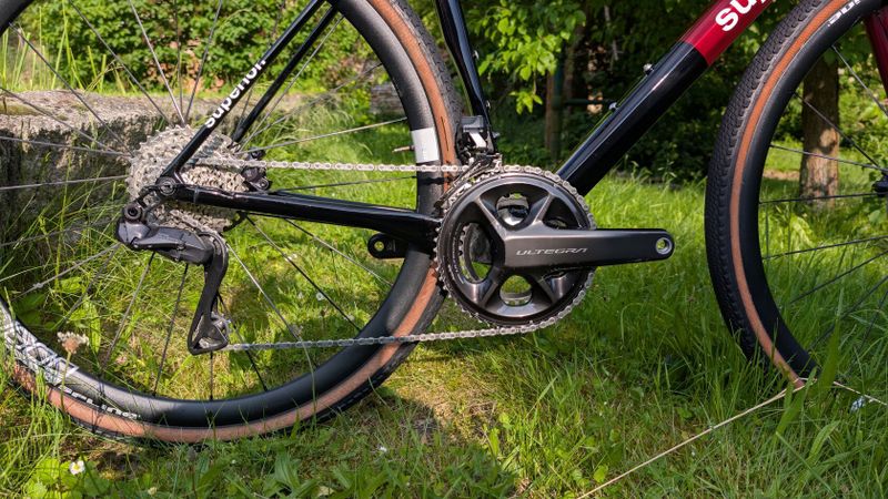 Superior X-road team issue Di2