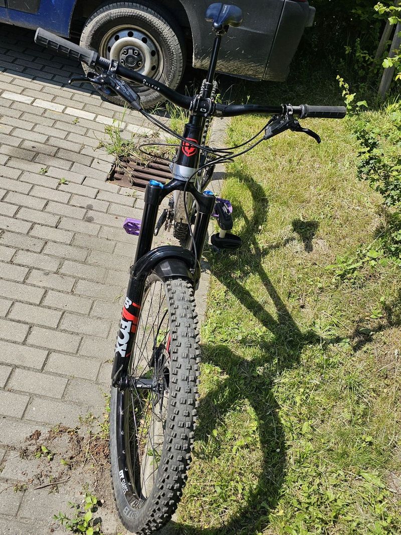 Mondraker Superfoxy R 2021