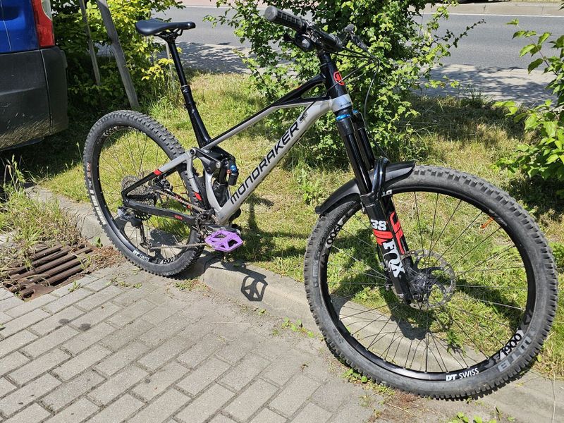 Mondraker Superfoxy R 2021