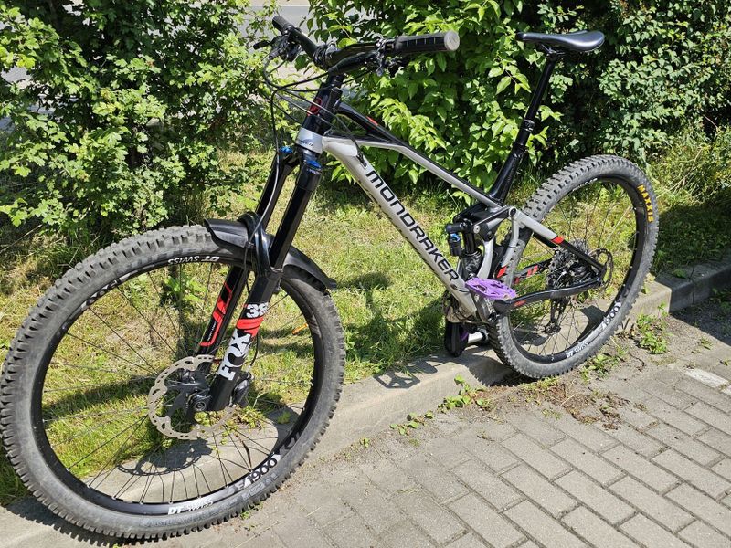 Mondraker Superfoxy R 2021