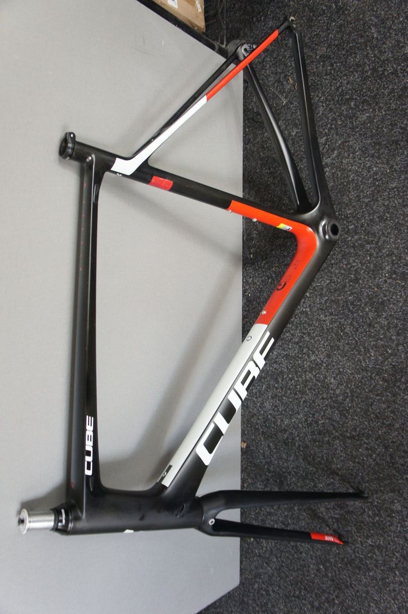 Cube Attain 62 cm.