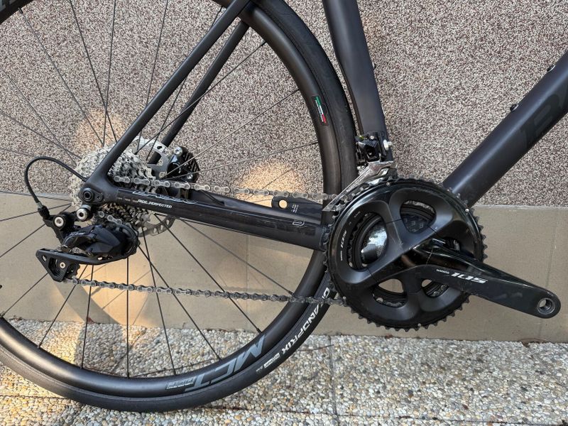 Basso Venta Disc, Shimano 105
