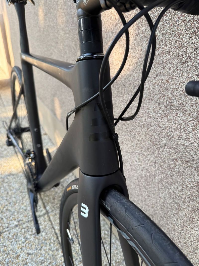 Basso Venta Disc, Shimano 105