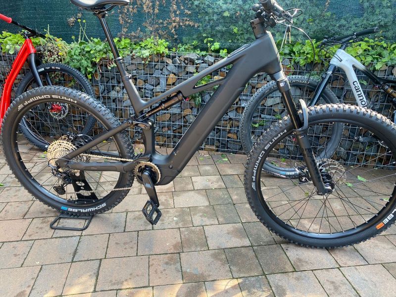 elektrokolo Cube Stereo Hybrid ONE44 HPC RACE 800 - Blackline - 29"