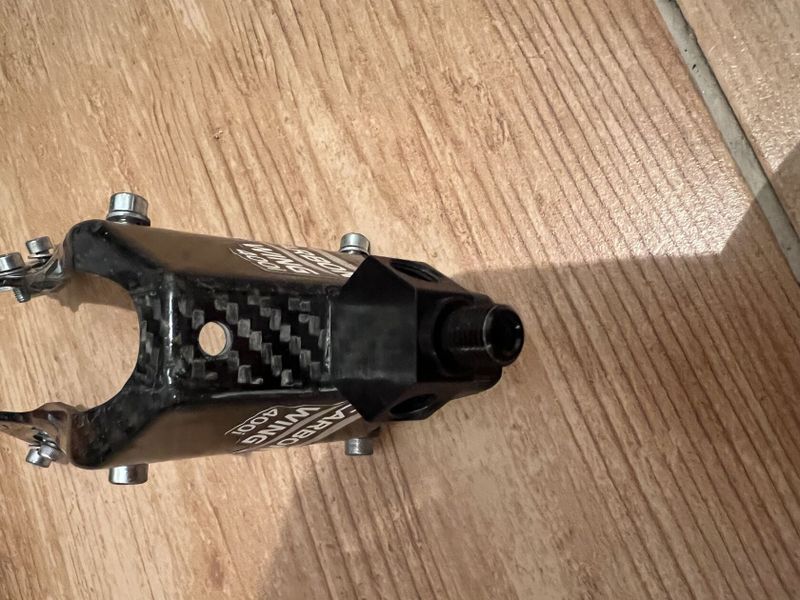 Zadní karbonový nosič Xlab Carbon Wing 400i