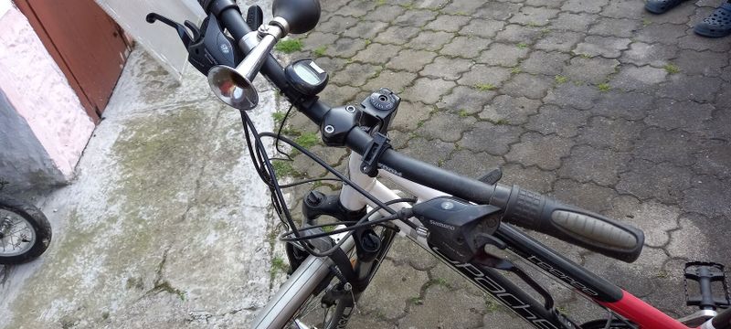 Prodej zánovního kola ...najeto cca 100km