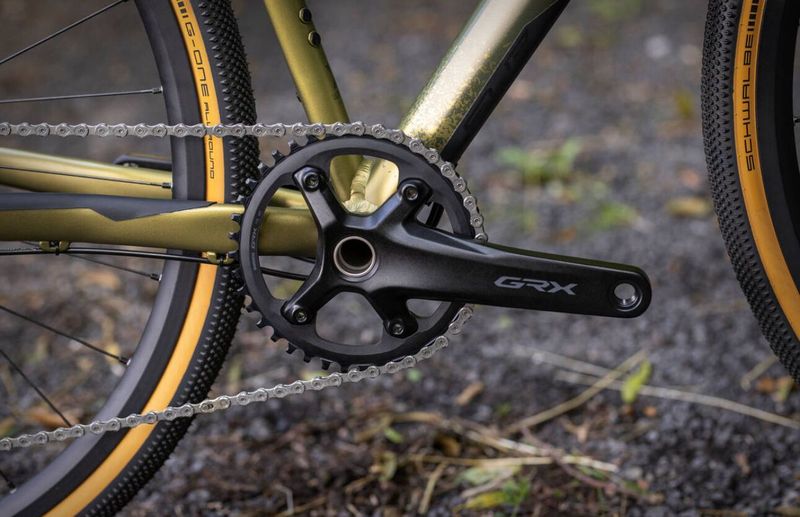 Superior X-ROAD Comp GR 2023 ( MATTE OLIVE METALLIC ) gravel kolo