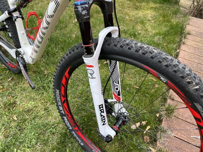 Specialized S-Works Epic WC (vel. XL, AXS, váha 10,4 kg)