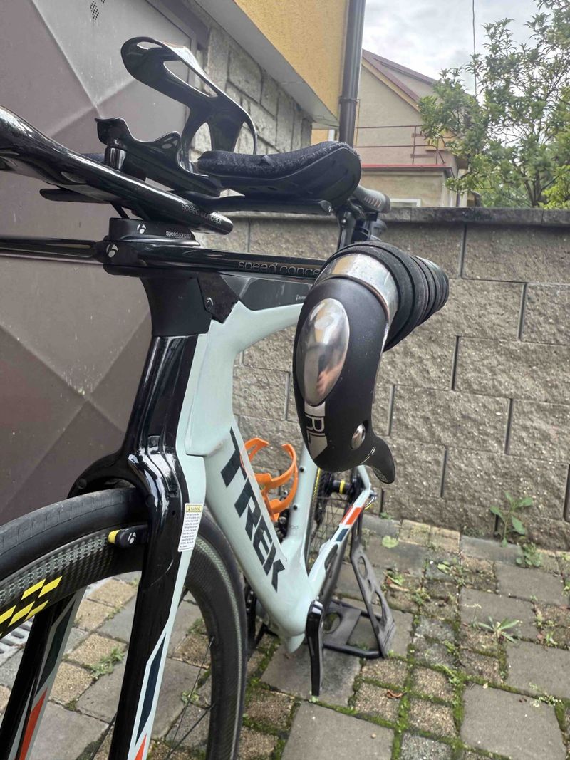 Prodám triatlonové/časovkářské kolo Speed koncept od Treku