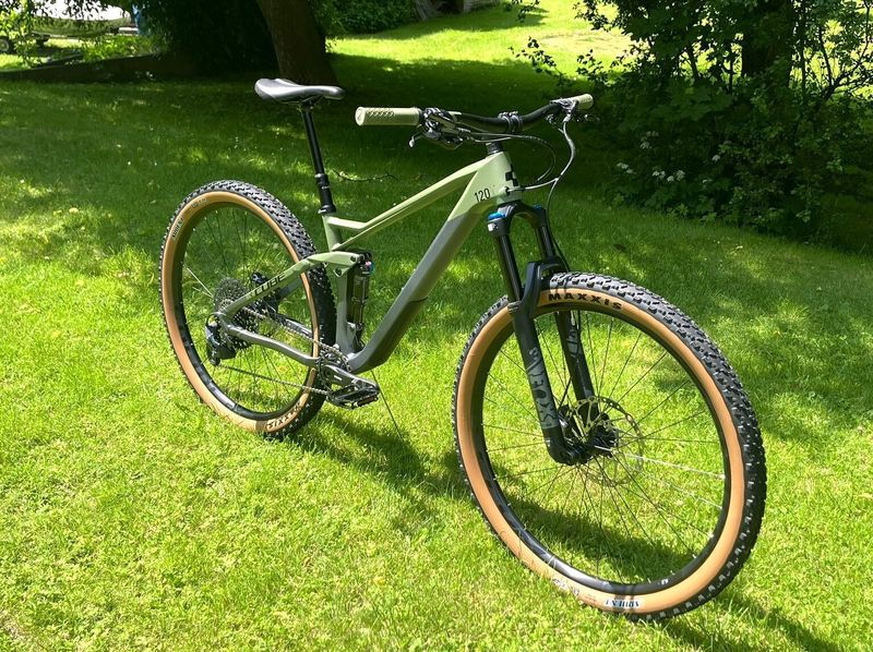 Cube Stereo 120 HPC TM29 carbon vel. M (18)