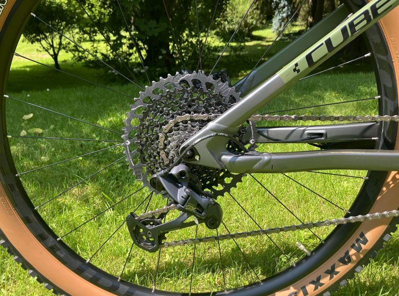 Cube Stereo 120 HPC TM29 carbon vel. M (18)
