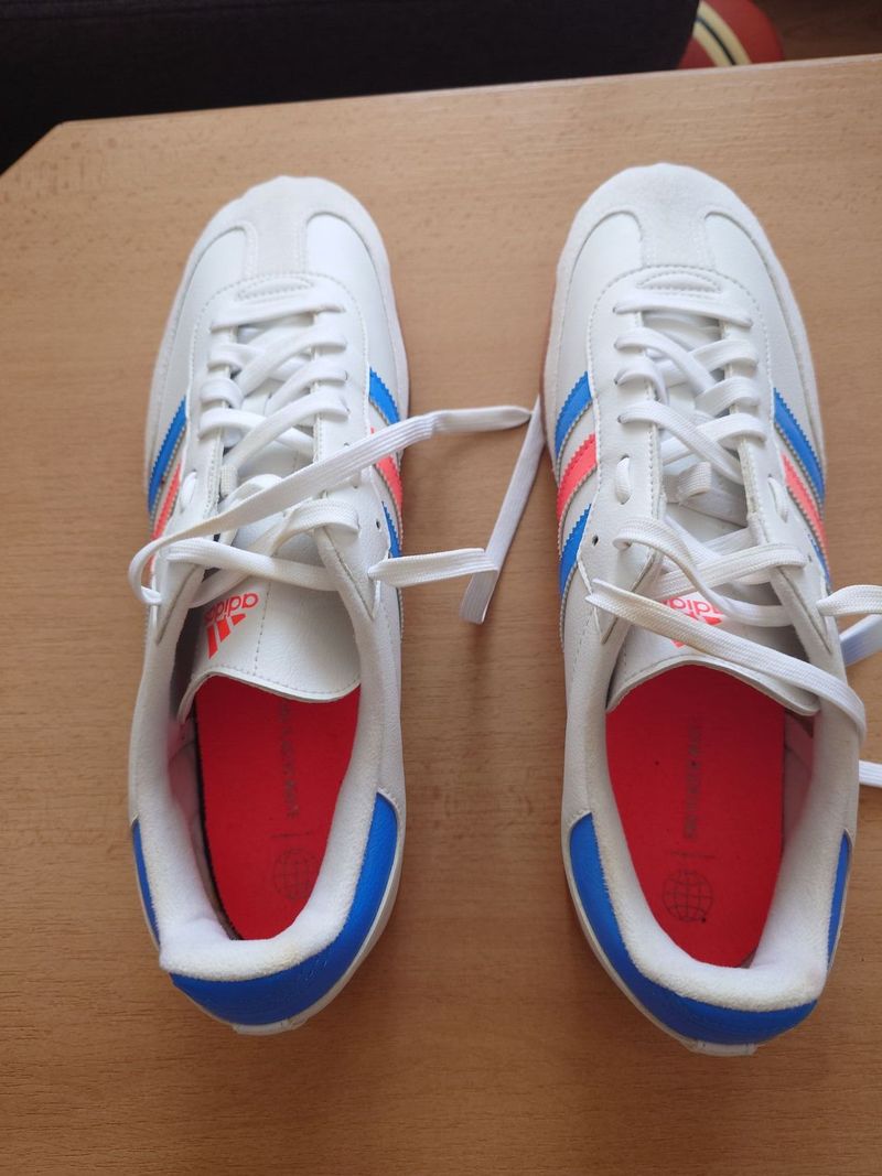 Tretry Adidas