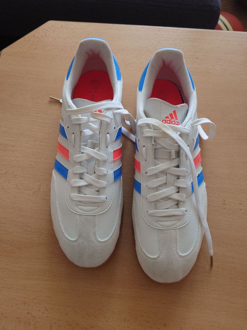 Tretry Adidas
