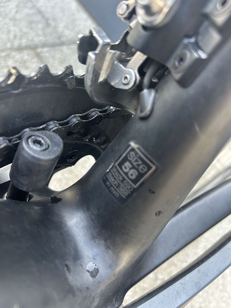 Silnicni BMC karbon, kotouce, di2 vel 56